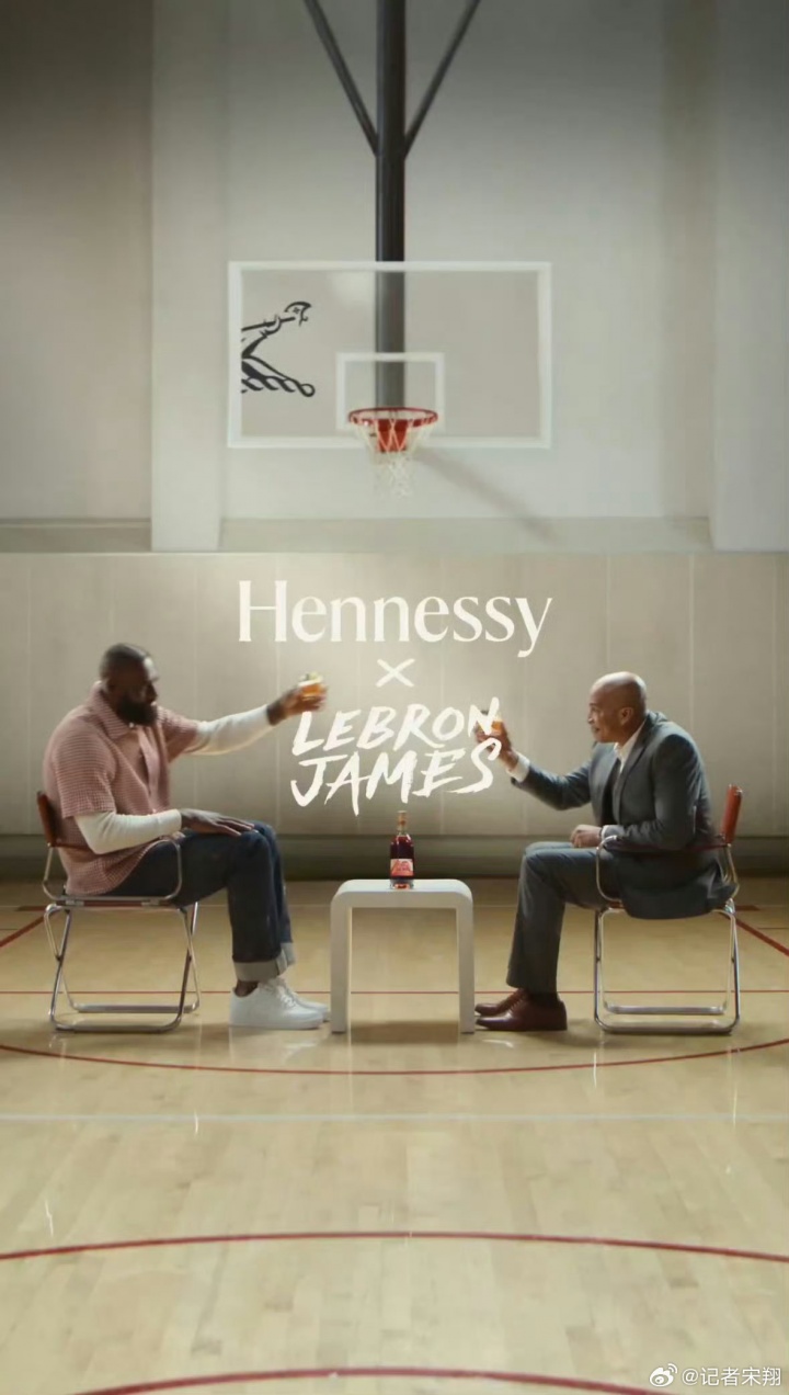 詹姆斯用“决定”的口吻做广告 是成熟&与过去愚蠢决定和解的表现